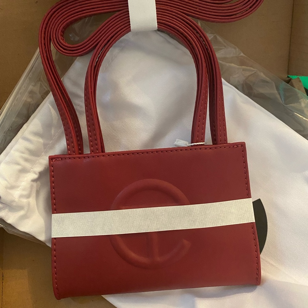 ❌❌SOLD❌❌ Small red telfar oxblood brand new
